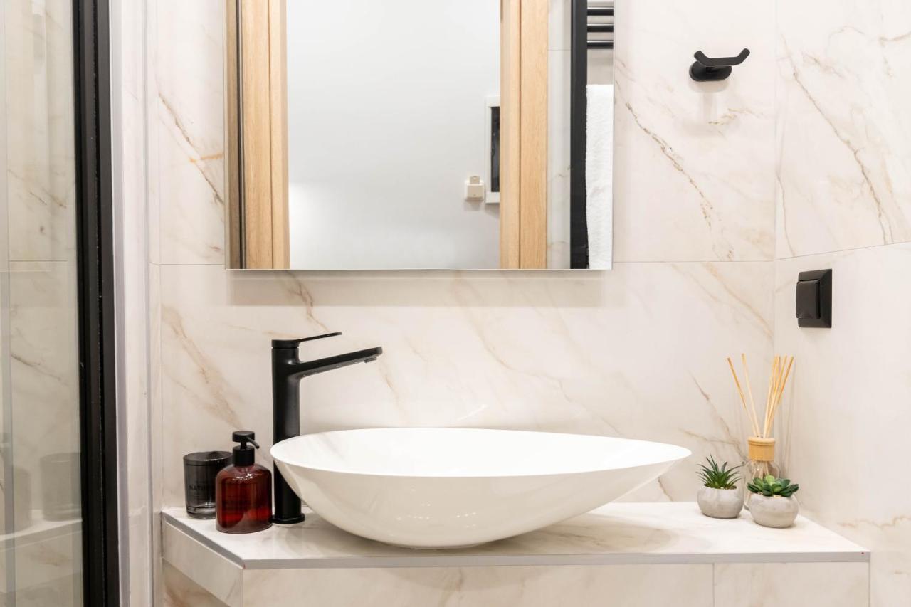 F & B Collection - 2 Bedroom Thessalonique