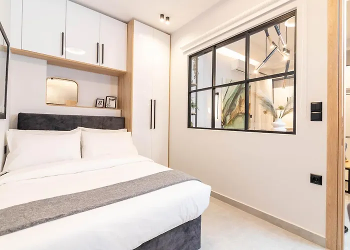 F & B Collection - City Central 2 Bedroom Suite